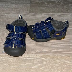 Keen Newport H2 Water Friendly Sandal Baby Walker 5 Blue Depths Gargoyle